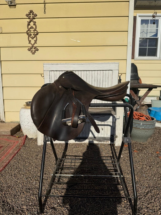 STUBBEN 18” Saddle (2)