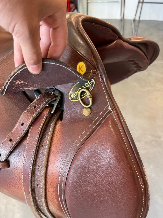 Kincaid close contact saddle