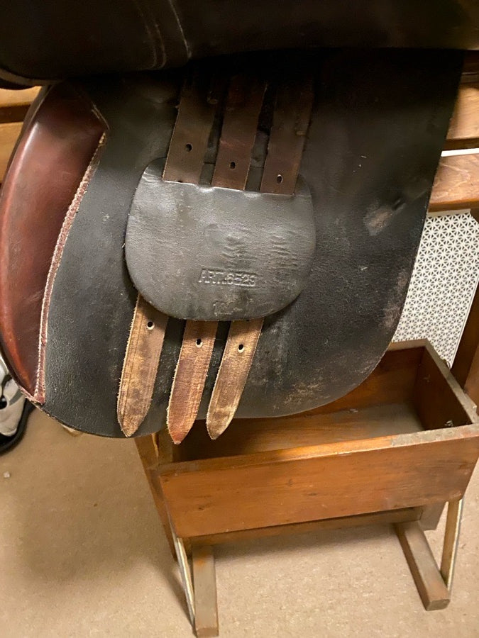 18” Collegiate AP saddle
