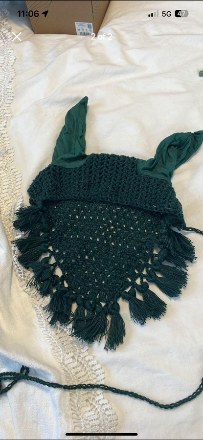 Horse ear bonnet