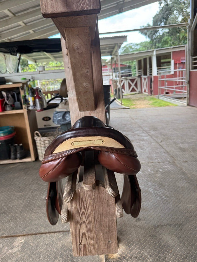 PRESTIGE 17” Prestige Paris Jumping Saddle (4)