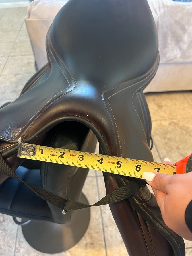 Equipe saddle 17.5”
