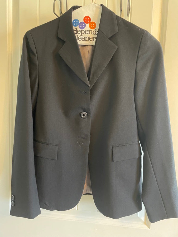 ELITE Hunter/English Elite Black Women’s Show Jacket