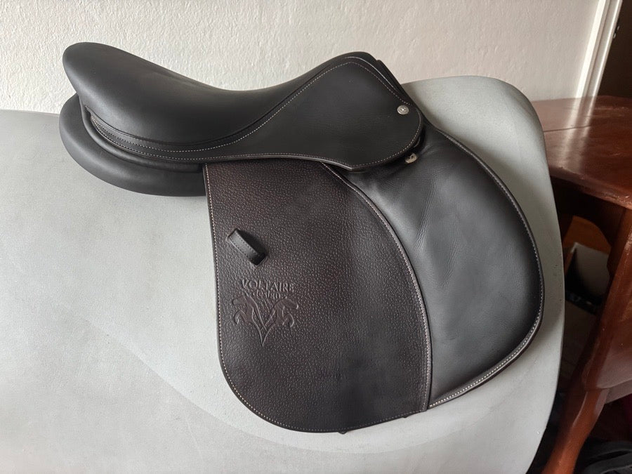 VOLTAIRE 16.5” 2021 Voltaire Palm Beach Saddle - 1A - Grained Buffalo - MINT