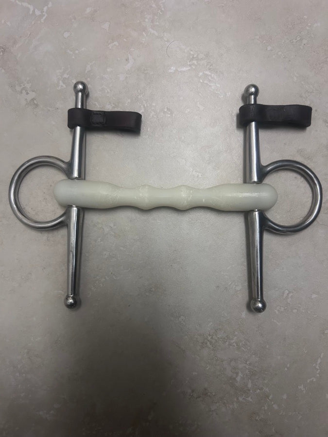 Happy Mouth Shaped Mullen Full cheek Bit Size: 5