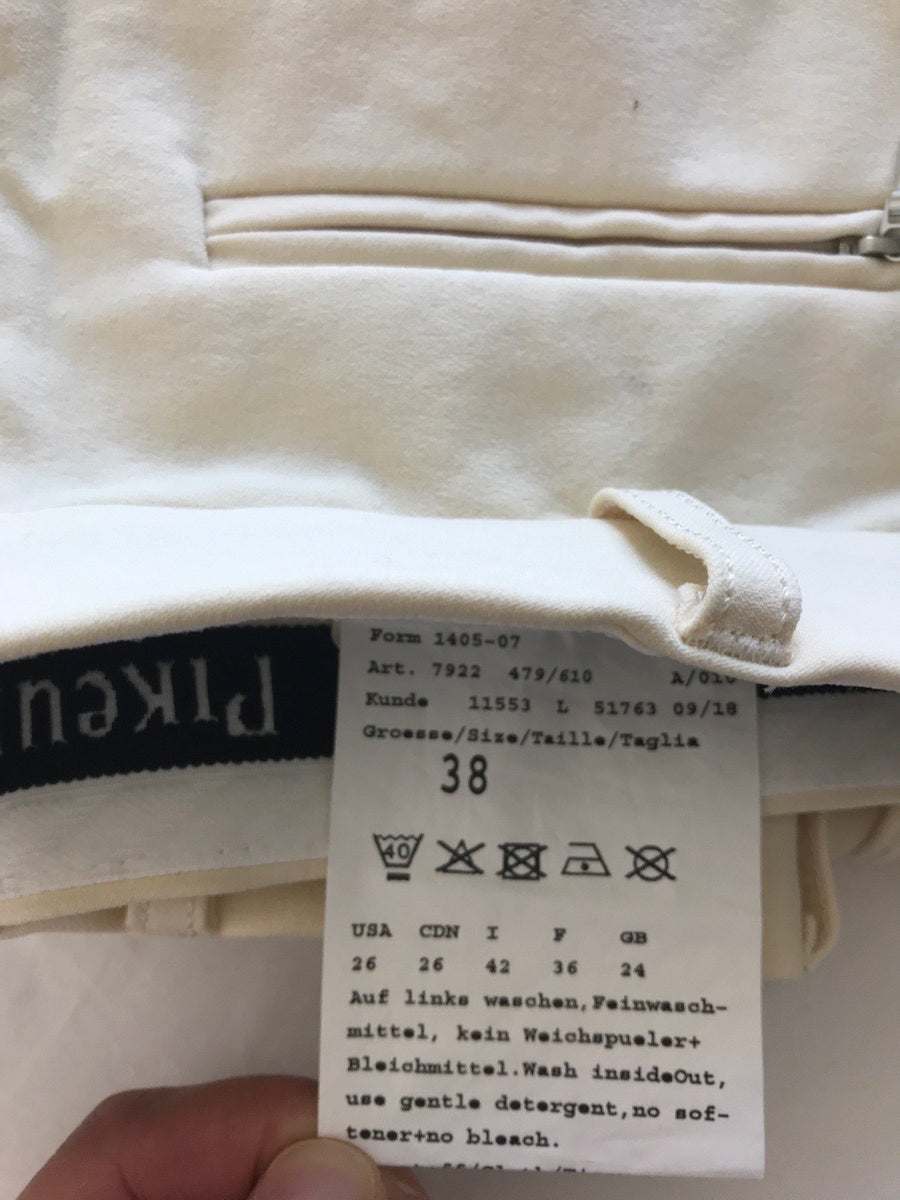 MINT Pikeur show breeches size 38, cream color