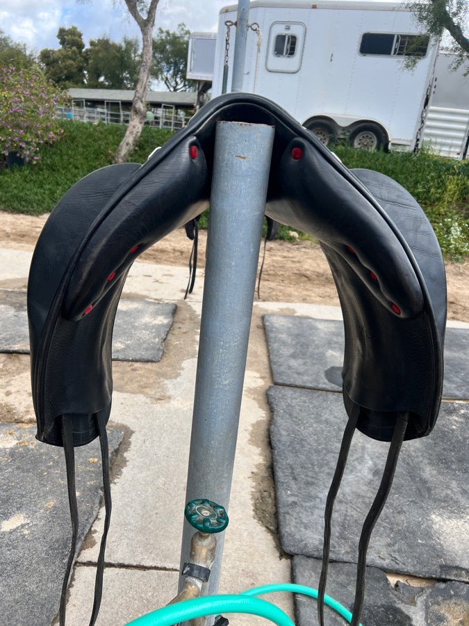 2018 Equipe Glamour 17” medium wide tree