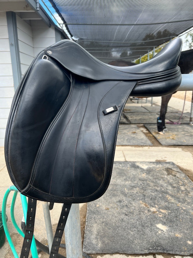 2018 Equipe Glamour 17” medium wide tree