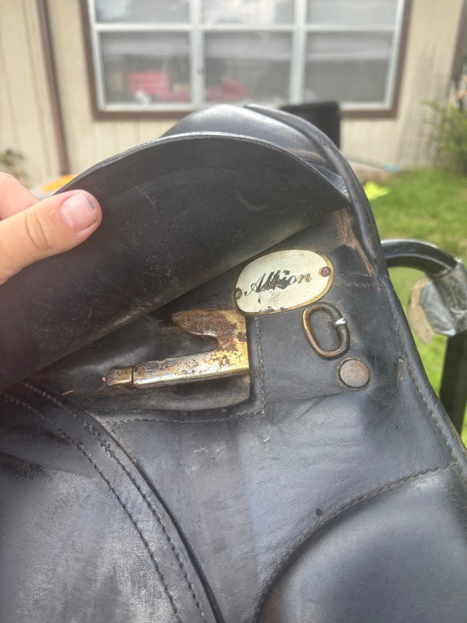 ALBION Albion dressage saddle (5)