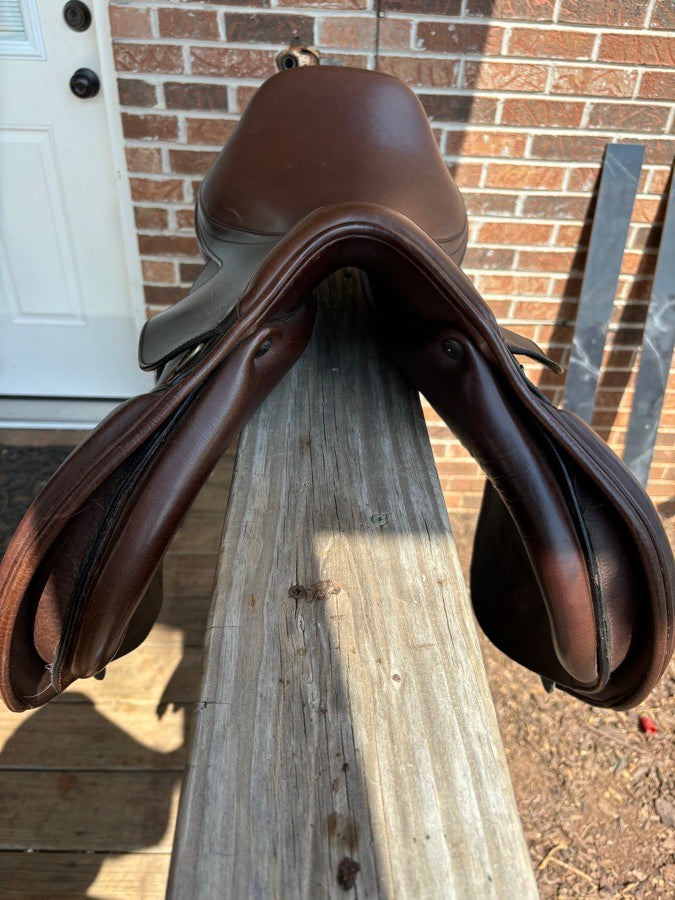 M. Toulouse saddle