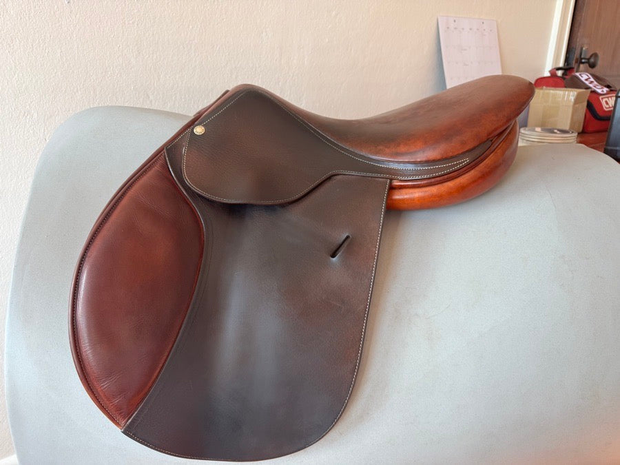 BUTET 16.5” Butet Saddle (2)