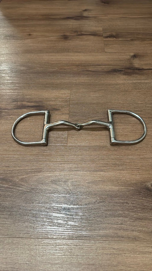 Myler Single Joint Smooth Mouth D Ring. Size 5 1/2"