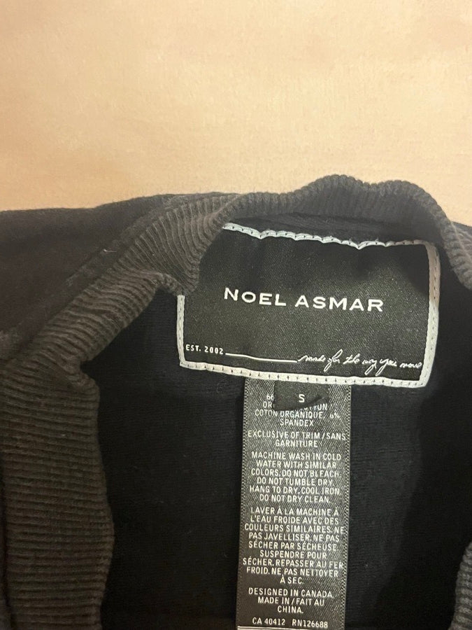 NOEL ASMAR EQUESTRIAN Noel Asmar riding black longsleeve (3)