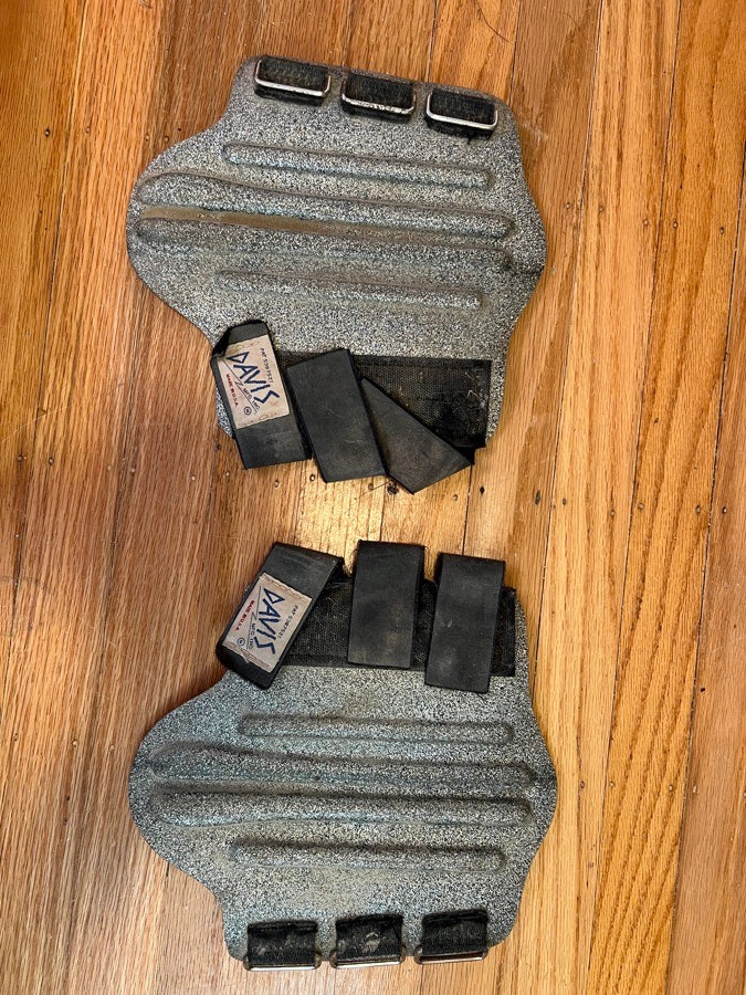 Horse boots