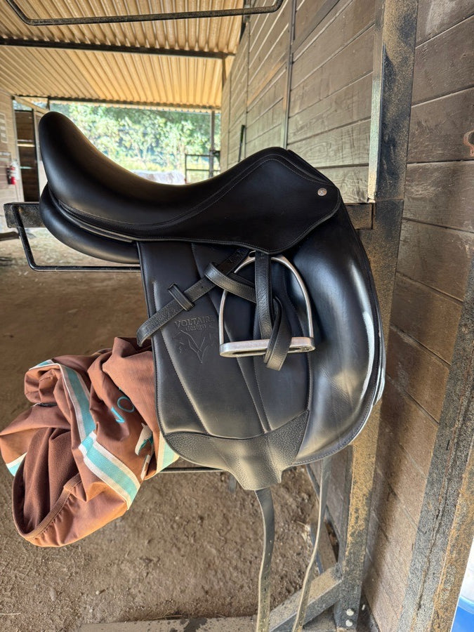 Voltaire Dressage Saddle