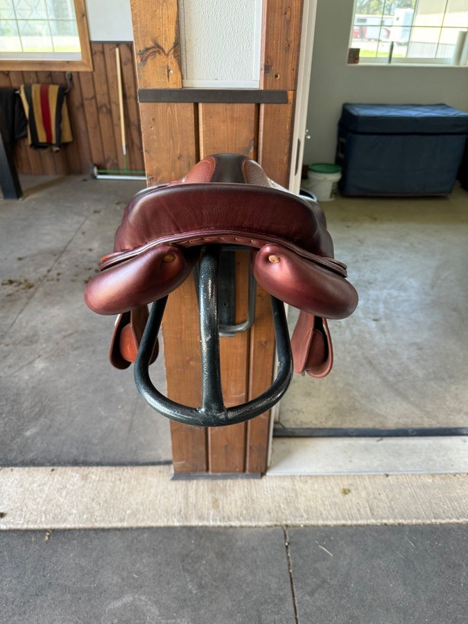 17.5” Meyer Selles Act 1 Jumping Saddle (2021)
