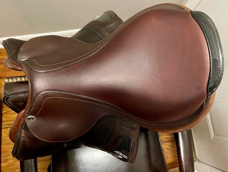 Beautiful CWD 2GS 4C in Excellent Condition with Long Forward Flap