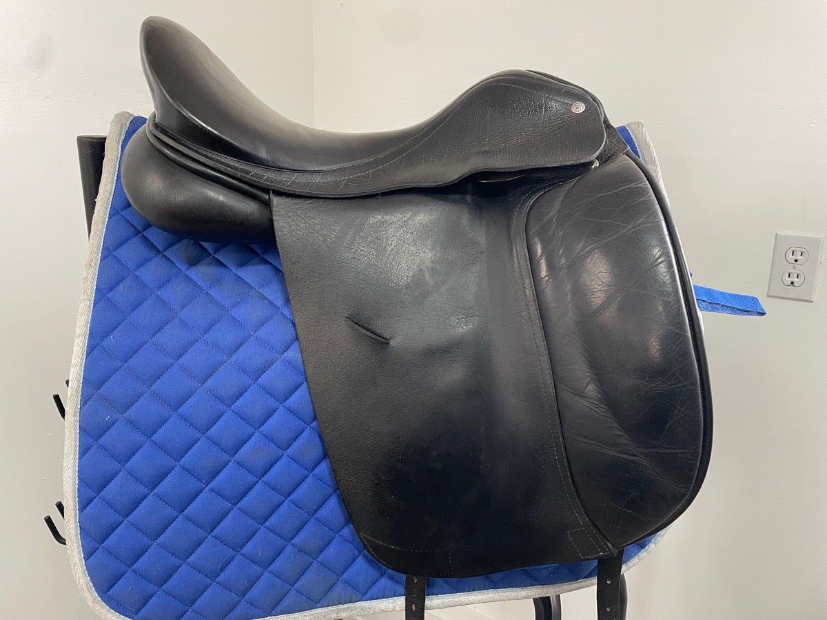 17.5” Custom Advantage  - 2007 - adjustable medium wide