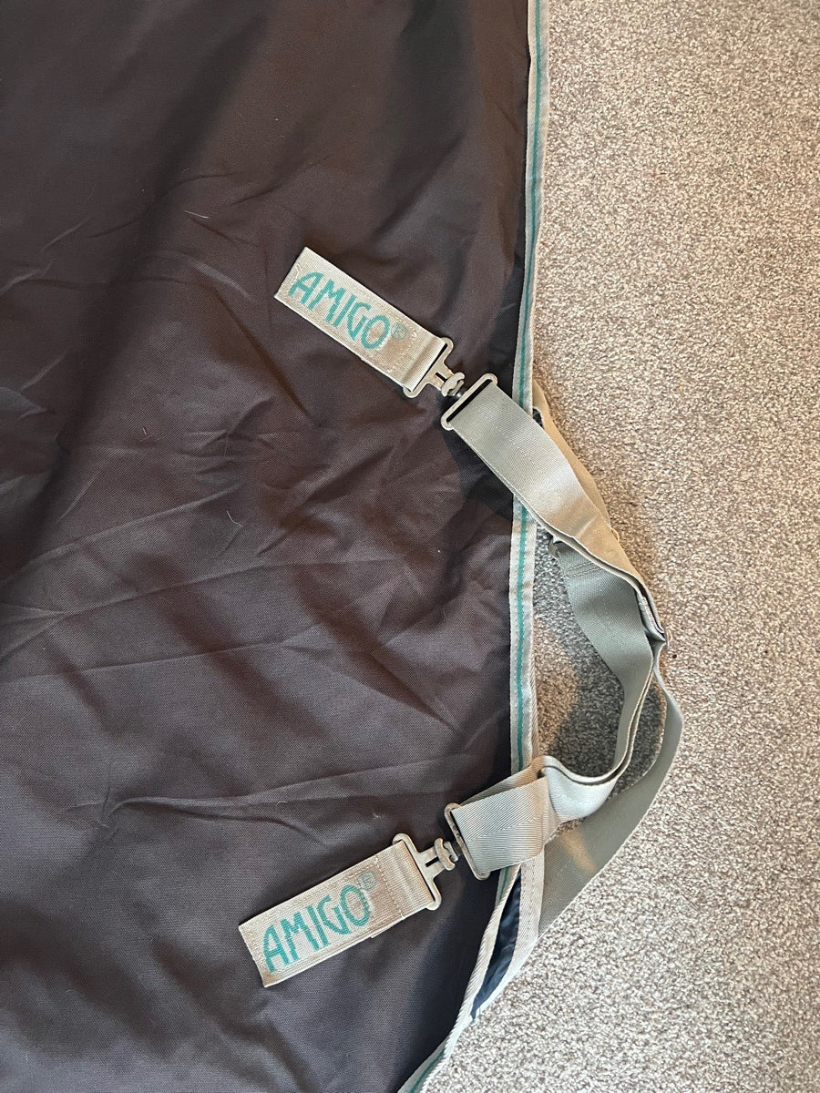 Size 84 Amigo Medium weight horse blanket
