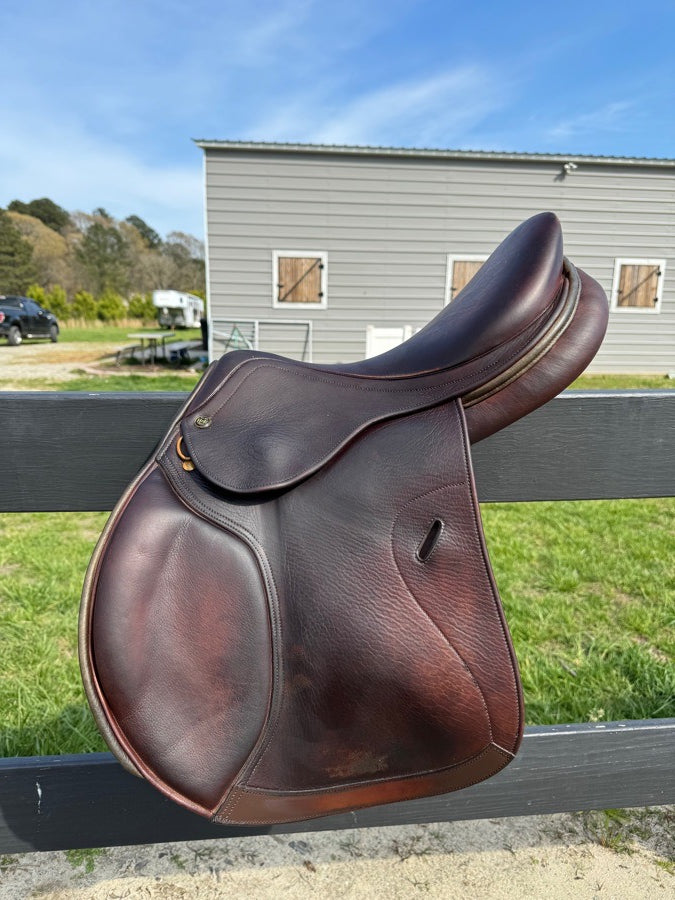 HDR 17in saddle