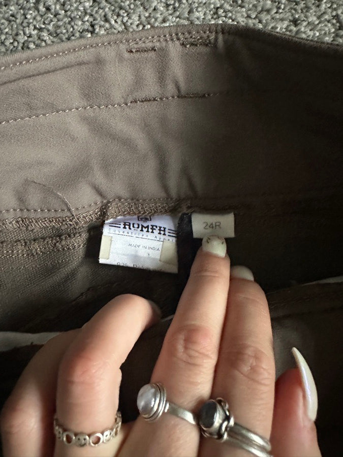 24R romfh Isabella brown silicone full seat breeches