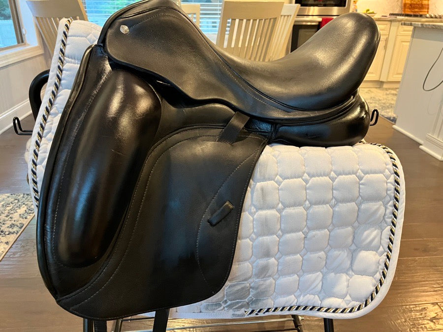 CUSTOM SADDLERY 2018 17.5” Custom Saddelry Dressage Saddle (2)