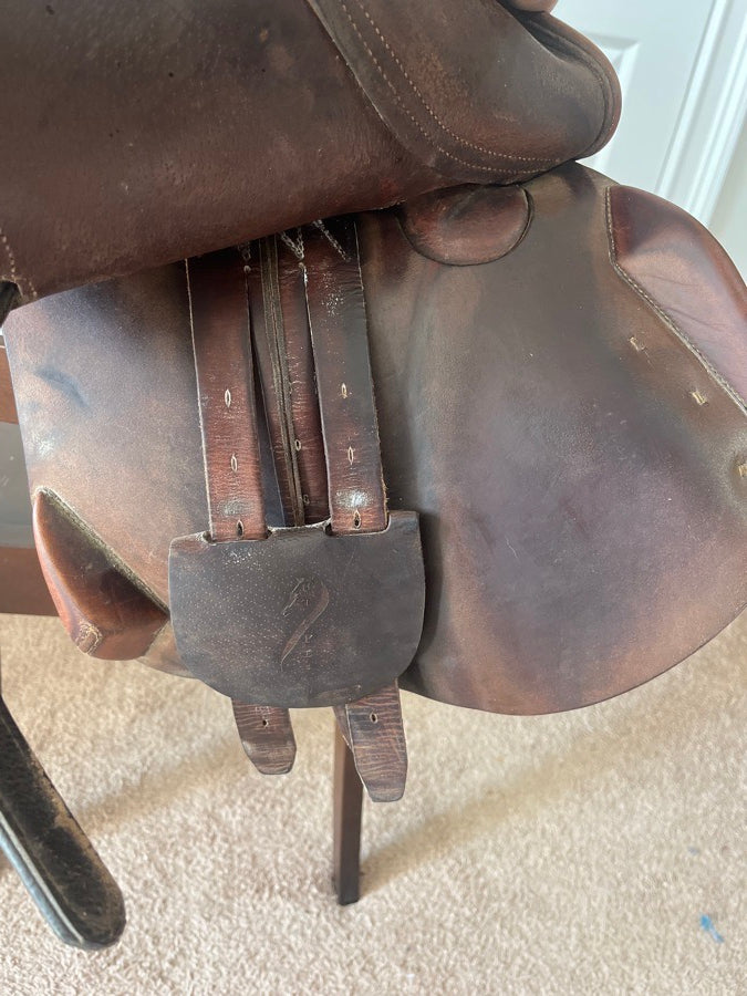 ANTARES 17in Antares close contact saddle (4)