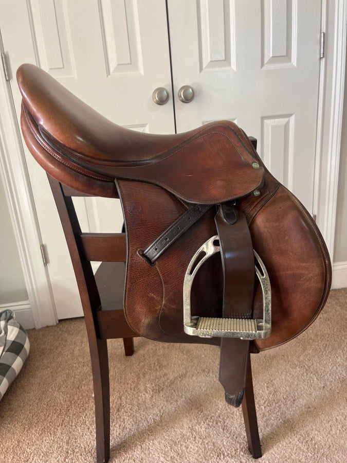 ANTARES 17in Antares close contact saddle (2)