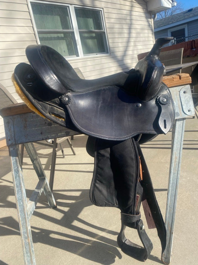 Black Frabtron saddle