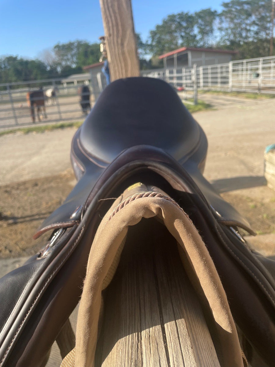 18” Prestige X-Advanced K Monoflap Jump Saddle