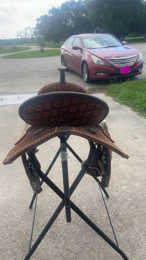Other 14.5/7in gullet Whineywear custom saddle (3)