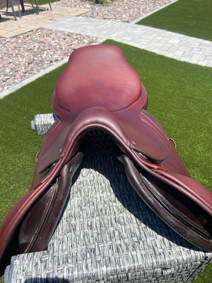 17.5 CWD 2012 Refurbished Hunter Saddle
