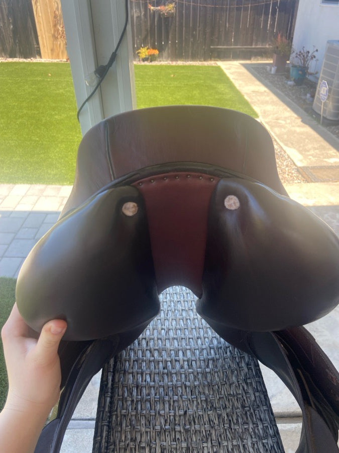 17.5 CWD 2012 Refurbished Hunter Saddle