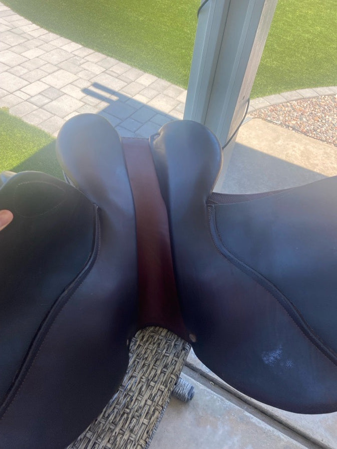 17.5 CWD 2012 Refurbished Hunter Saddle