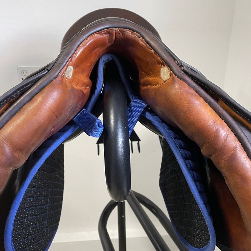 17.5” Stubben Roxane - 31cm medium wide