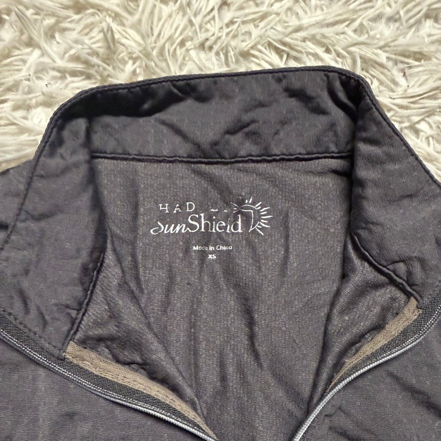 Women’s XS Grey Smartpak Hadley Long Sleeve Horseback Riding Sunshirt. Good Cond