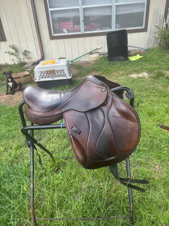 Other M Toulouse eventing saddle with genesis tree (3)