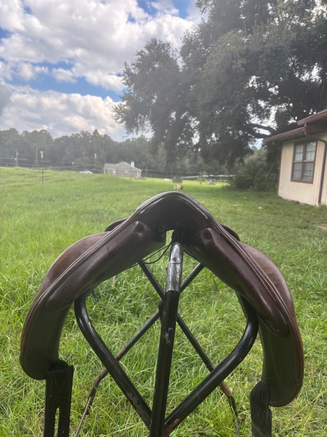 Other M Toulouse eventing saddle with genesis tree (8)