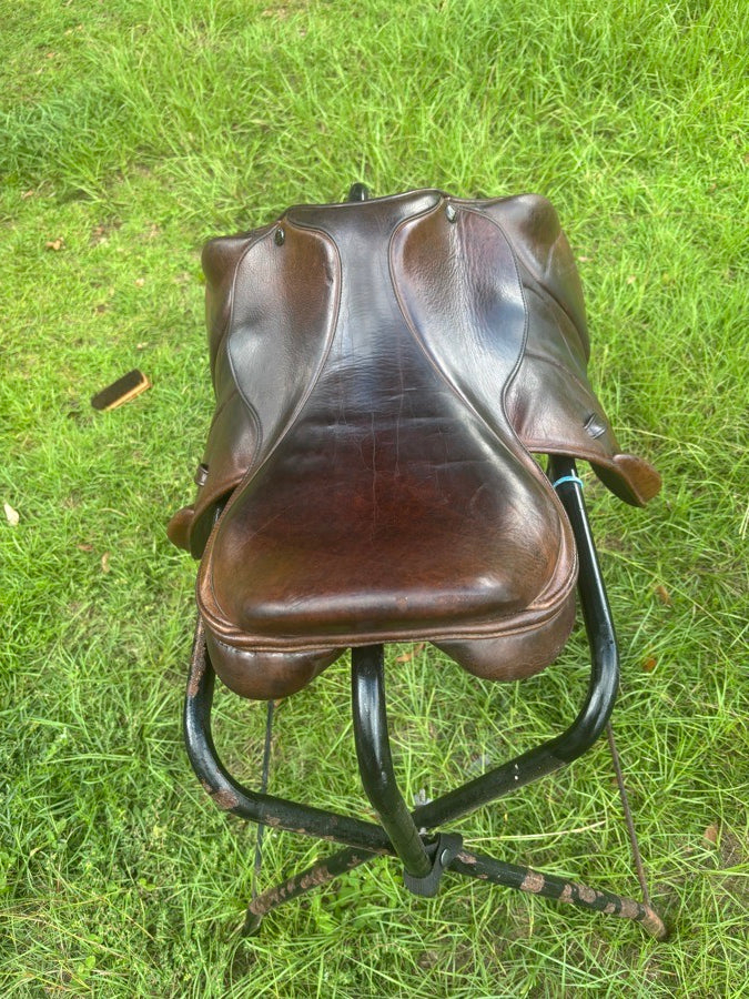 Other M Toulouse eventing saddle with genesis tree (6)