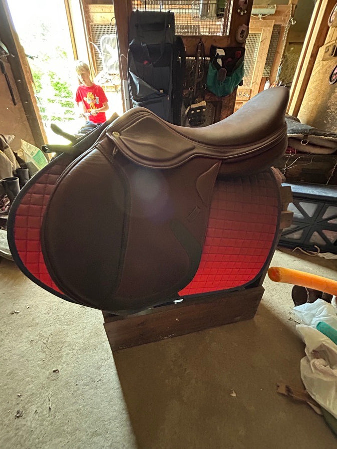 M.TOULOUSE Royal Heritage Merida jump Saddle (2)
