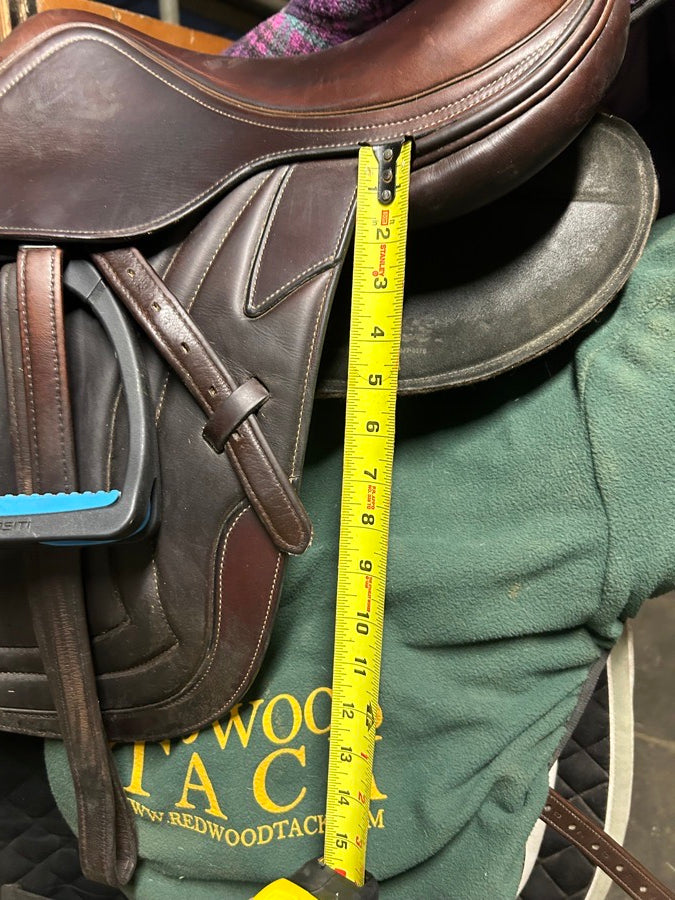 Dover Saddle: 2019;16.5; Forward Flap *ALMOST LIKE NEW*