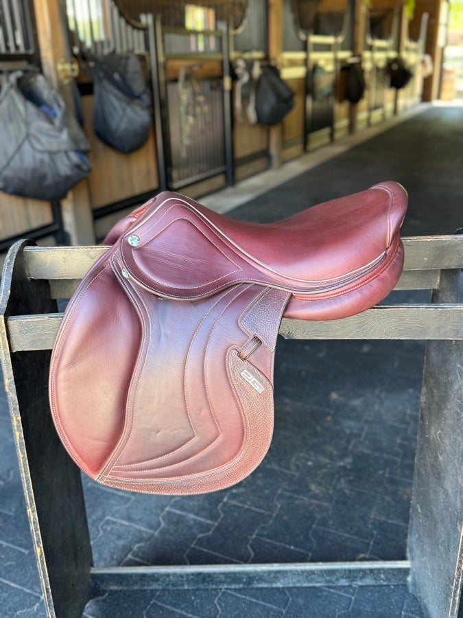 Demo condition 17” 3L CWD 2Gs Mademoiselle