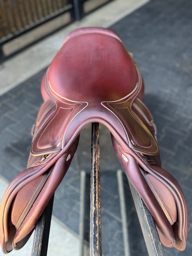 Demo condition 17” 3L CWD 2Gs Mademoiselle