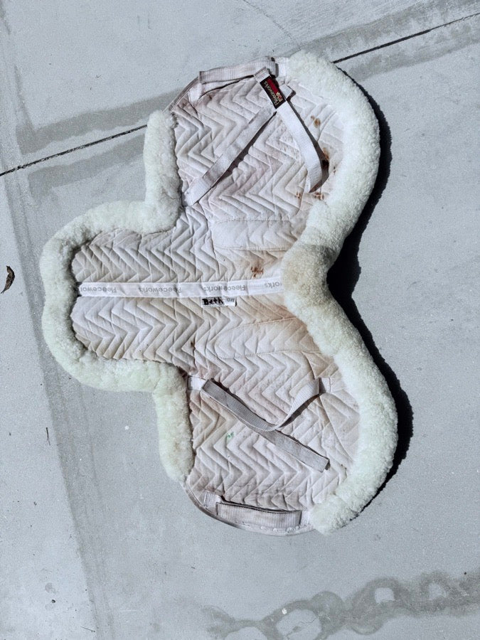 FLEECEWORKS Fleeceworks Sheepskin Show Hunter Pad