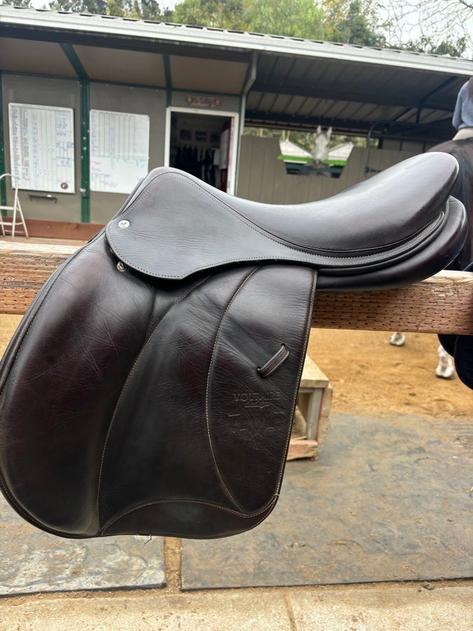 Voltaire Saddle