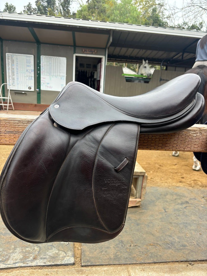 Voltaire Saddle