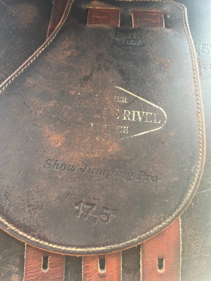 HDR - HENRI DE RIVEL Price lowered⭐️17.5” Henri De Rivel ⭐️ (7)