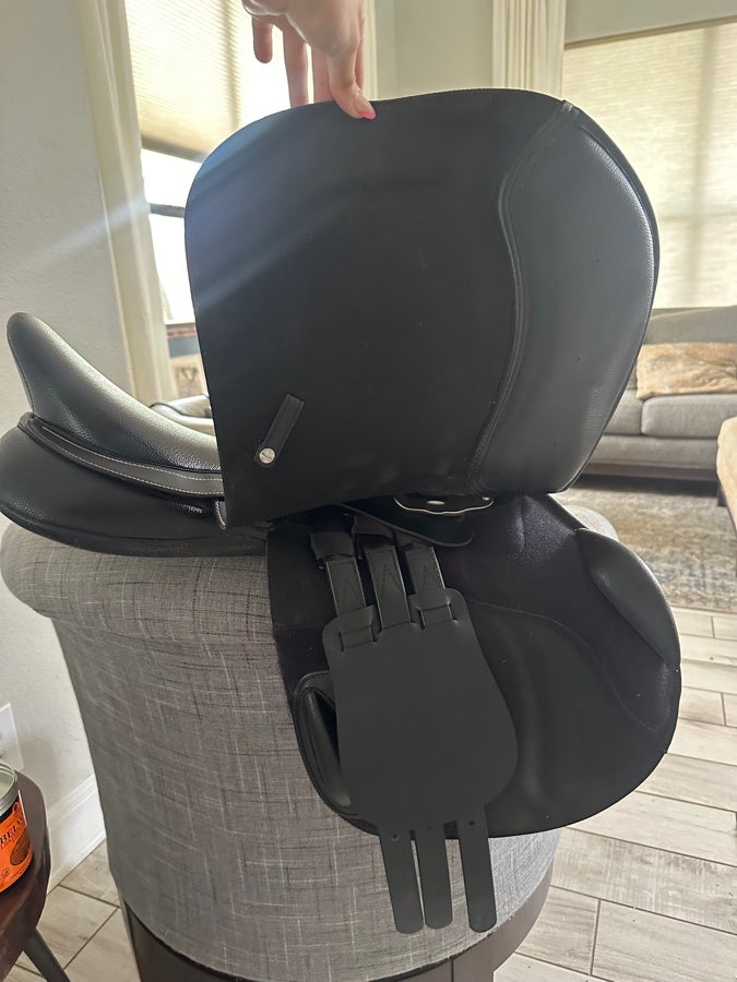 wintec jump saddle 16.5in