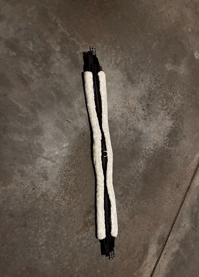 ARMA Arma fluffy girth