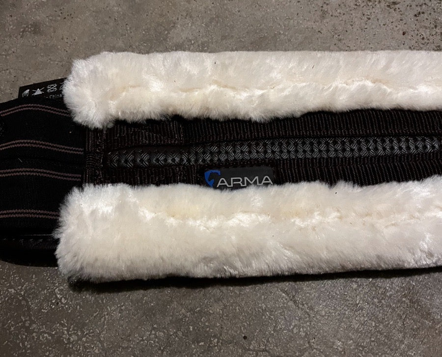 ARMA Arma fluffy girth (2)
